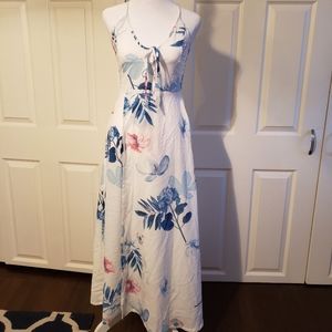 Brand unknown white summer dress size Small